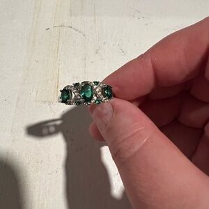 Emerald Green Swarovski Sterling Silver Ring 💍
